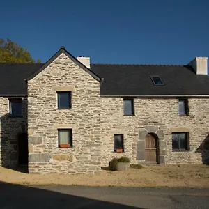  Hébergement de vacances Le Logis De Tréonvel France